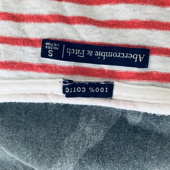 Abercrombie red and white top - Picture 2 of 2